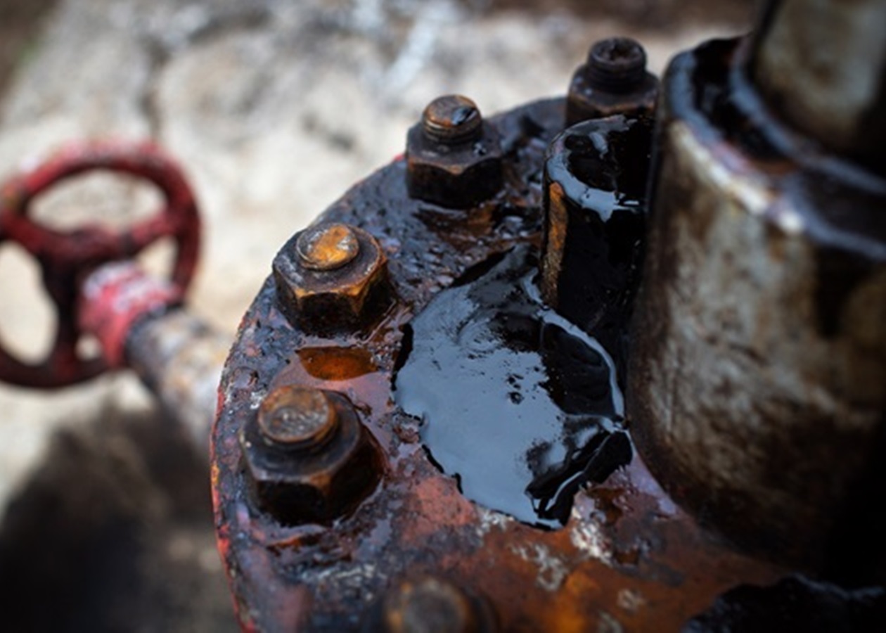 Європа рекордно зменшила закупівлі російської нафти