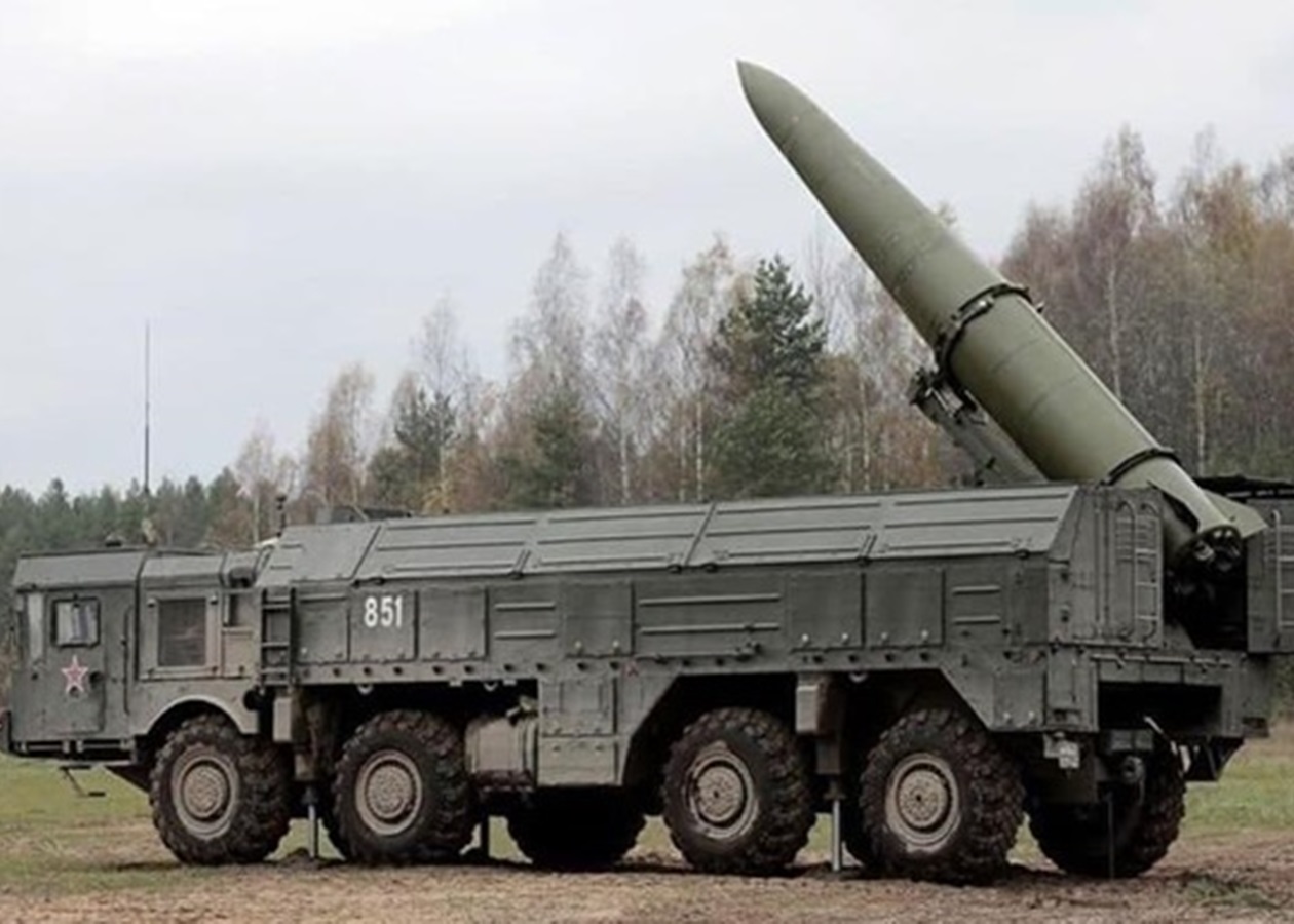 Росіяни вдарили балістикою і "шахедами" по Кривому Рогу