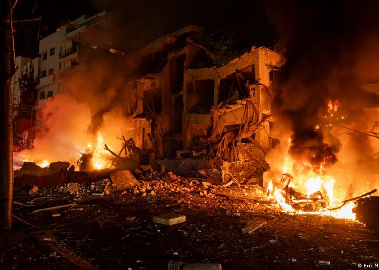 Іран атакує: у Катарі, ОАЕ й Ізраїлі чутно вибухи