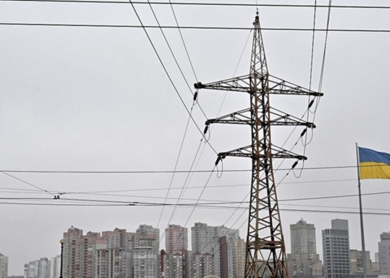 Україна зменшила імпорт електроенергії на чверть