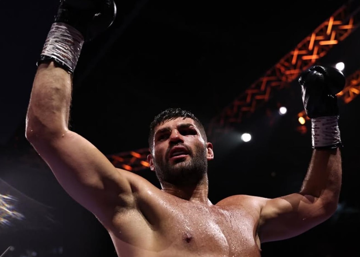 Хрговіч сенсаційно здолав Ітауму і став чемпіоном світу