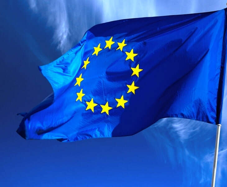 ЄС не прискорюватиме виплати Україні за кредитом на 90 мільярдів євро