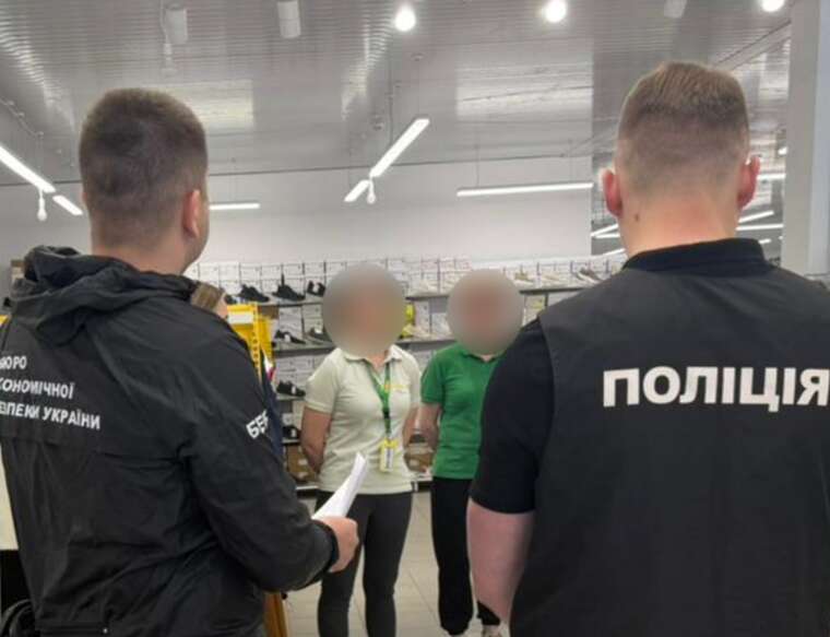 Мережа секонд-хендів на Хмельниччині ухилялася від сплати податків на понад 51 мільйон гривень