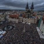 У Празі понад 10 тисяч людей протестували проти реформи суспільних медіа